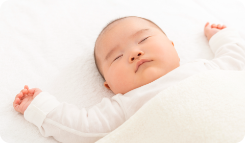 眠る赤ちゃん